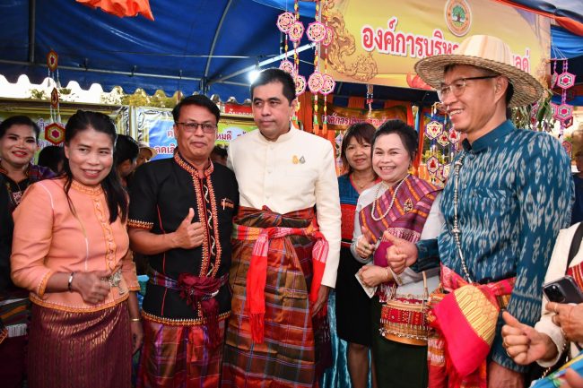 ศรีสะเกษ ยิ่งใหญ่ตระการตางานพริกหอมแดงกระเทียมและของดี อ.กันทรารมย์ฉลอง 126 ปี