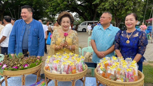 อยุธยา ปราสาทนครหลวง พิธีฝ่ายสงฆ์ พระครูปลัดพิทักษ์ เจ้าอาวาสวัดนครหลวง จังหวัดพระนครศรีอยุธยา