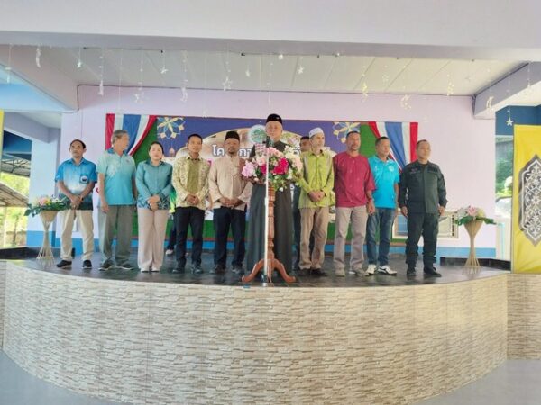 ยะลา องค์การบริหารส่วนตำบลอัยเยอร์เวงจัดการประกวดอาซูรอสัมพันธ์เสริมสร้างความปรองดองสมานฉันท์ของคนในชุมชน