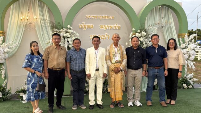 จันทบุรี  นายก  อบจ.จันทบุรี  พร้อม  ผู้การฯ จันทบุรี ร่วมแสดงความยินดี  บวชลูกชายนายก ทต.สนามไชย